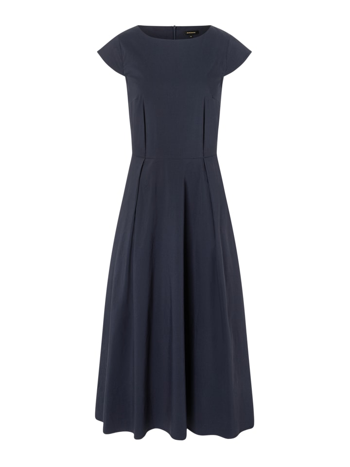 Длинное платье More & More
Длинное платье More & More