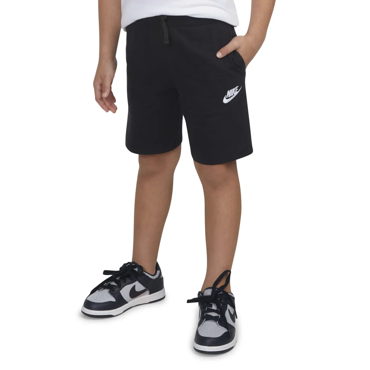 Шорты Nike Sportswear "NKB CLUB JERSEY SHORT - для детей", черный
Шорты Nike Sportswear "NKB CLUB JERSEY SHORT - для детей", черный