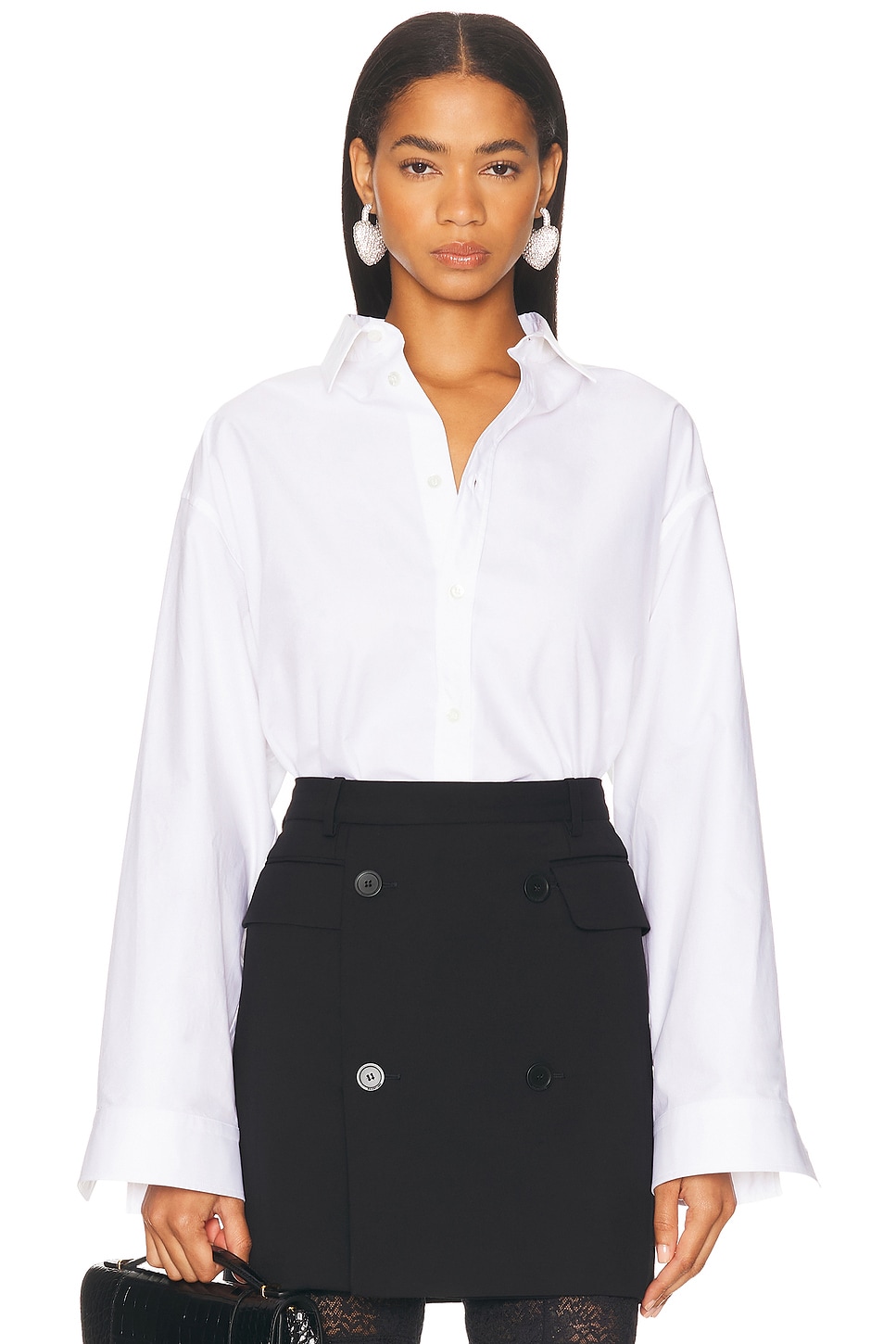 Полуприлегающая рубашка Balenciaga, White
Полуприлегающая рубашка Balenciaga, White