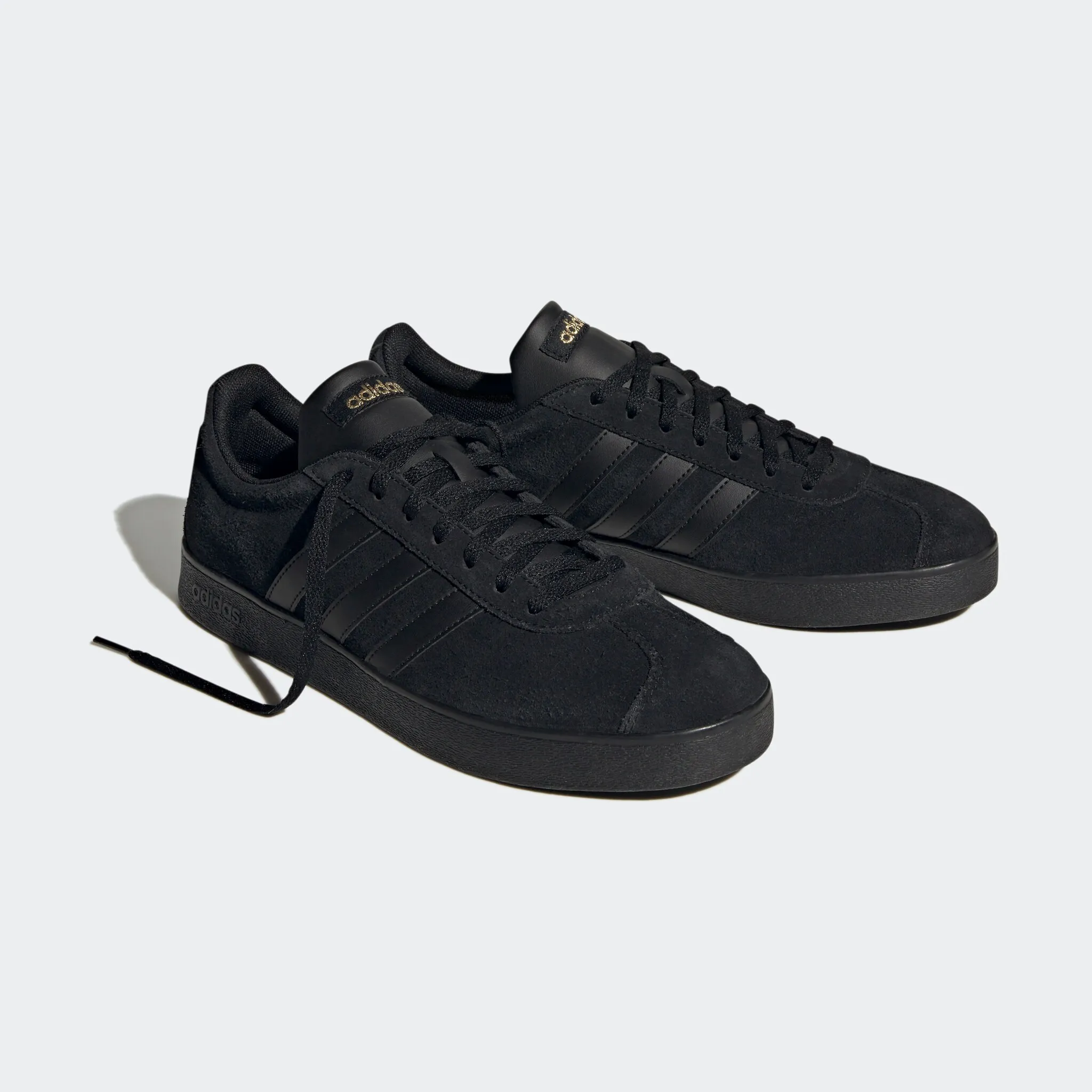 Кроссовки Adidas Sportswear "VL COURT 2.0", дизайн по стопам Adidas Samba, цвет Core Black / Core Black / Gold Metallic
Кроссовки Adidas Sportswear "VL COURT 2.0", дизайн по стопам Adidas Samba, цвет Core Black / Core Black / Gold Metallic