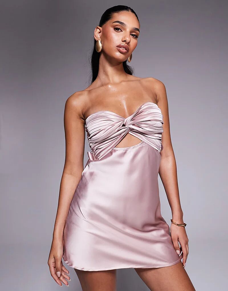 Принцесса Полли Шелли, атласное мини-платье-бандо с закрученным передом и открытой спиной, розового цвета
Принцесса Полли Шелли, атласное мини-платье-бандо с закрученным передом и открытой спиной, розового цвета