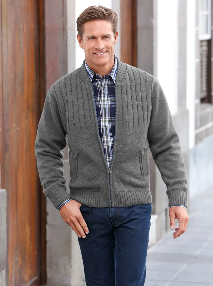 Классический кардиган Classic, серый
Классический кардиган Classic, серый