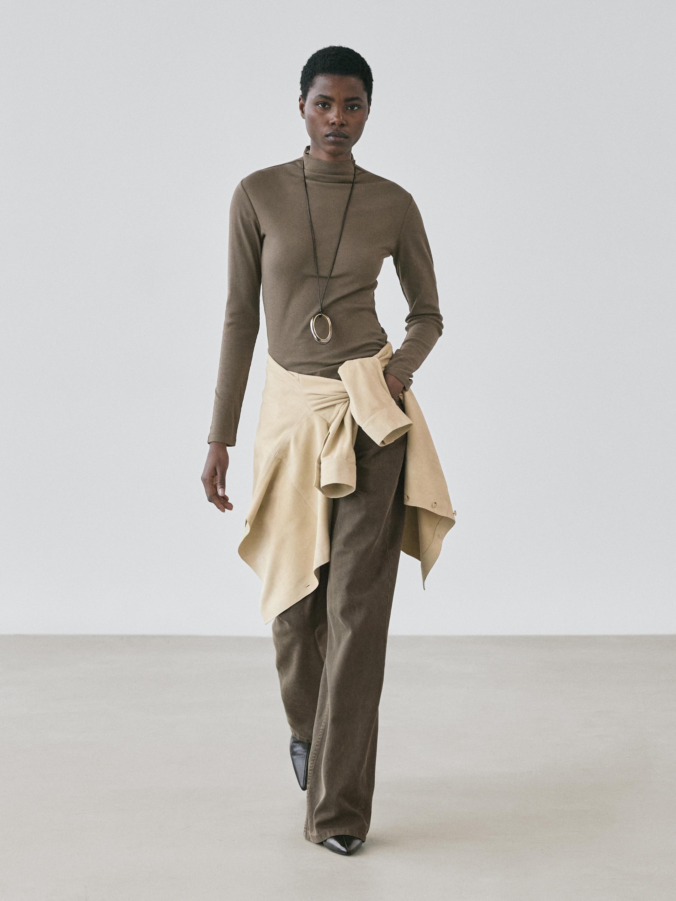 Ребристая хлопковая футболка с длинным рукавом Massimo Dutti, mocha
Ребристая хлопковая футболка с длинным рукавом Massimo Dutti, mocha