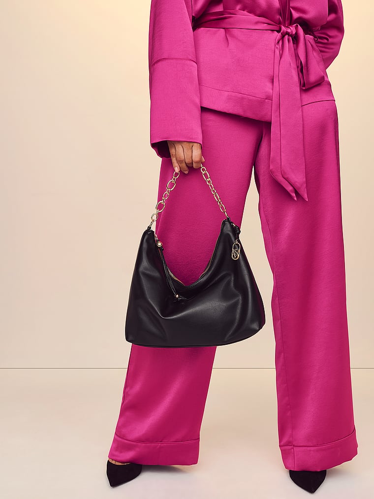 Сумка через плечо Vs icon среднего размера Victoria'S Secret, черный
Сумка через плечо Vs icon среднего размера Victoria'S Secret, черный