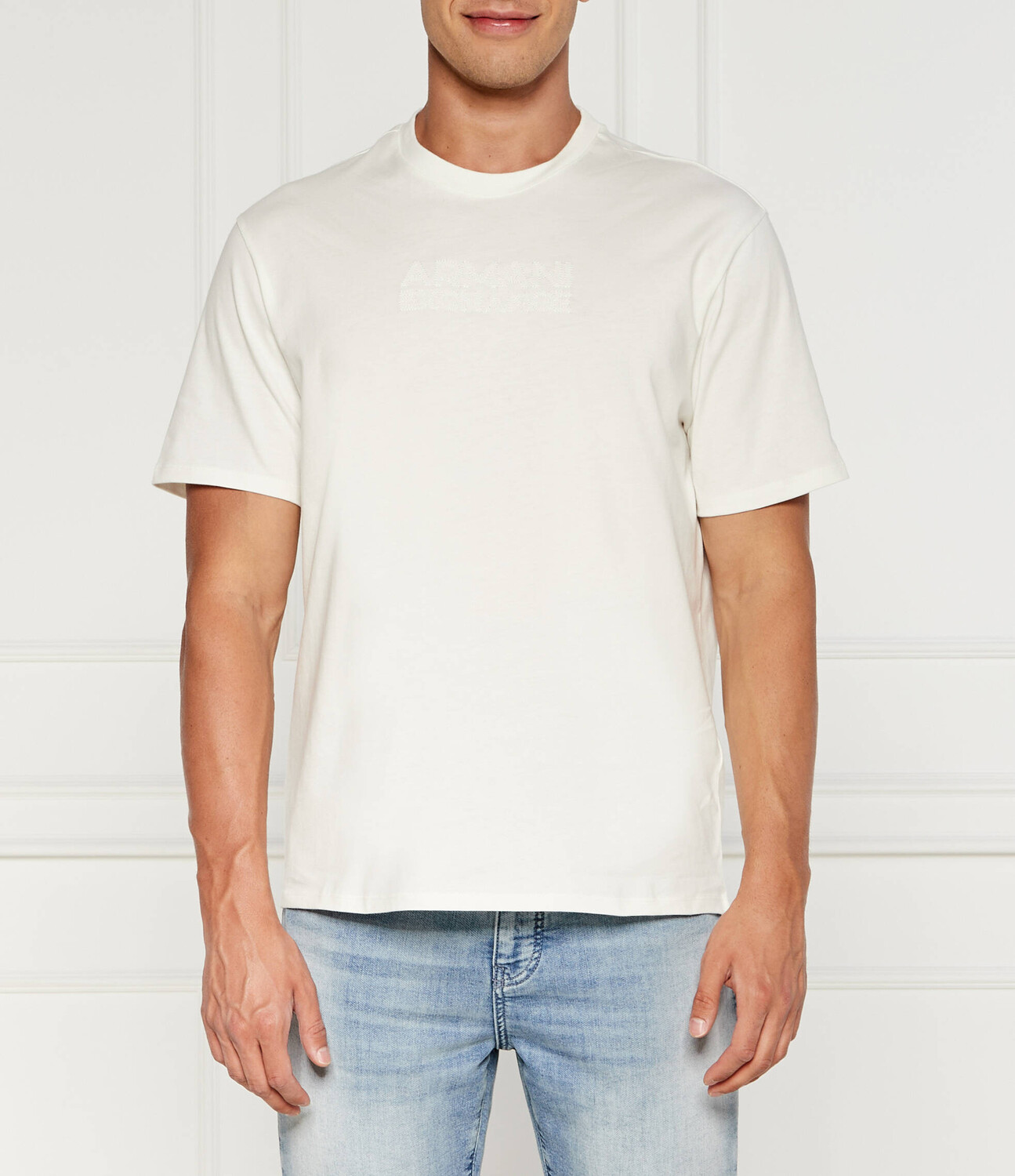 Футболка Armani Exchange Regular Fit, белый
Футболка Armani Exchange Regular Fit, белый