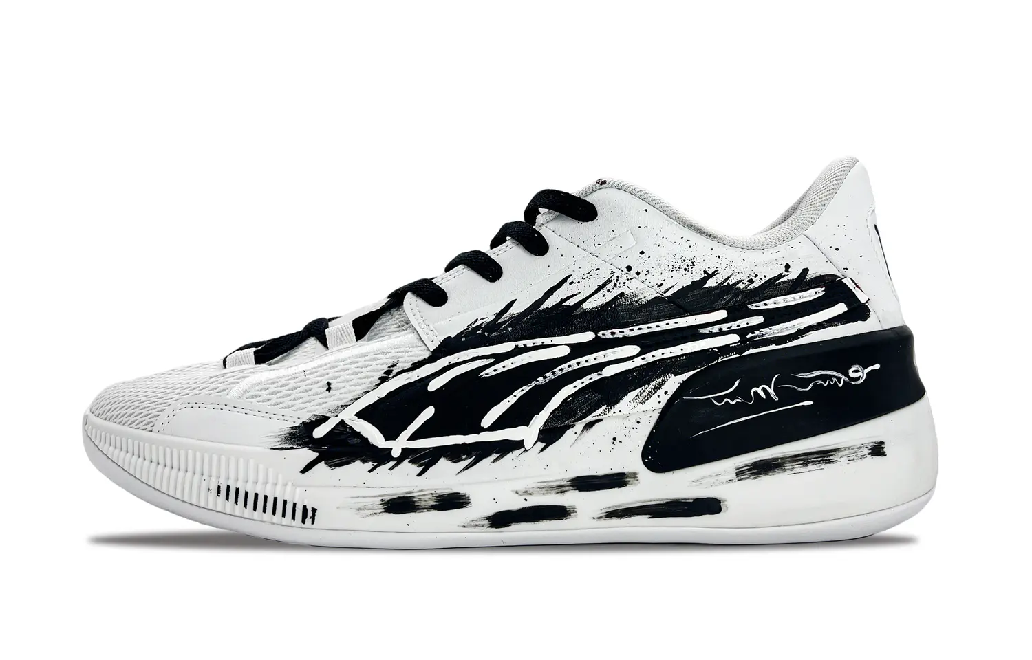 Кроссовки Clyde Hardwood Team Abrasion Resistant низкие баскетбольные unisex PUMA, белый
Кроссовки Clyde Hardwood Team Abrasion Resistant низкие баскетбольные unisex PUMA, белый