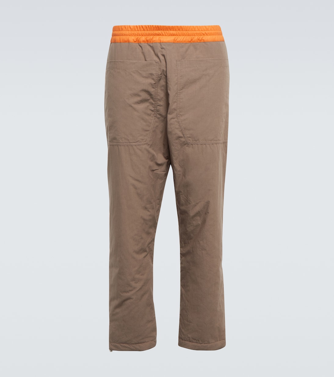 Это спортивные штаны Ranra, Rust & Chalk
Это спортивные штаны Ranra, Rust & Chalk