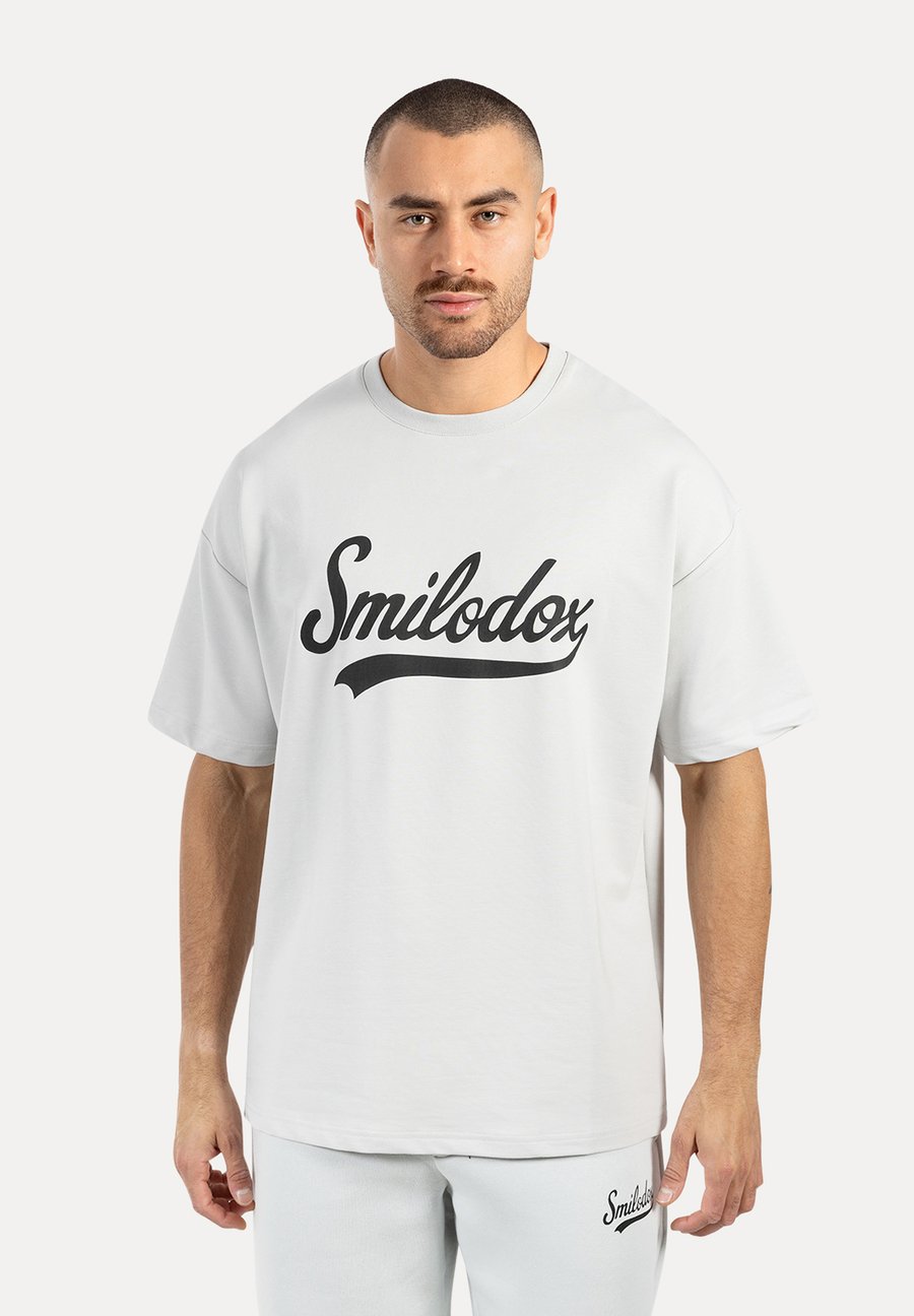 Футболка Smilodox CASUAL LORIK, Hellgrau/Light Grey, Серый, Футболка Smilodox CASUAL LORIK, Hellgrau/Light Grey
Футболка Smilodox CASUAL LORIK, Hellgrau/Light Grey, Серый, Футболка Smilodox CASUAL LORIK, Hellgrau/Light Grey