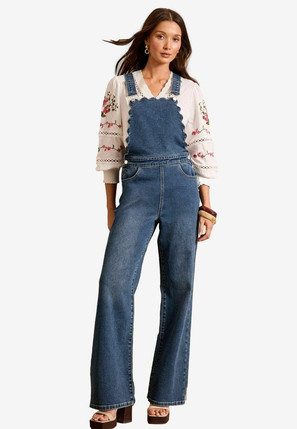 Комбинезон SCALLOP EDGE Love & Roses, синий
Комбинезон SCALLOP EDGE Love & Roses, синий