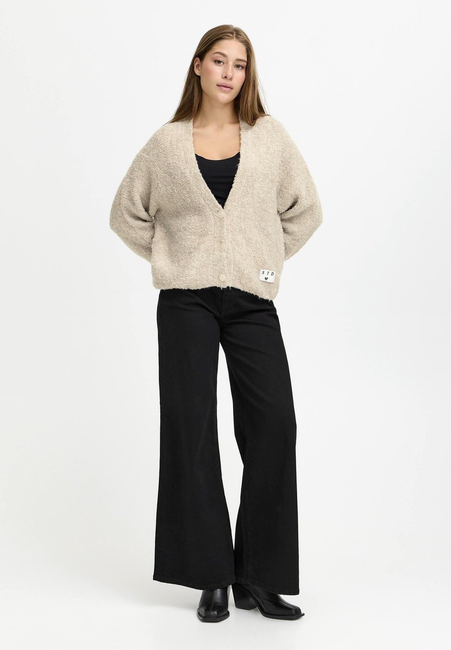 Кардиган ICHI Cardigan, Almond Milk/Beige
Кардиган ICHI Cardigan, Almond Milk/Beige