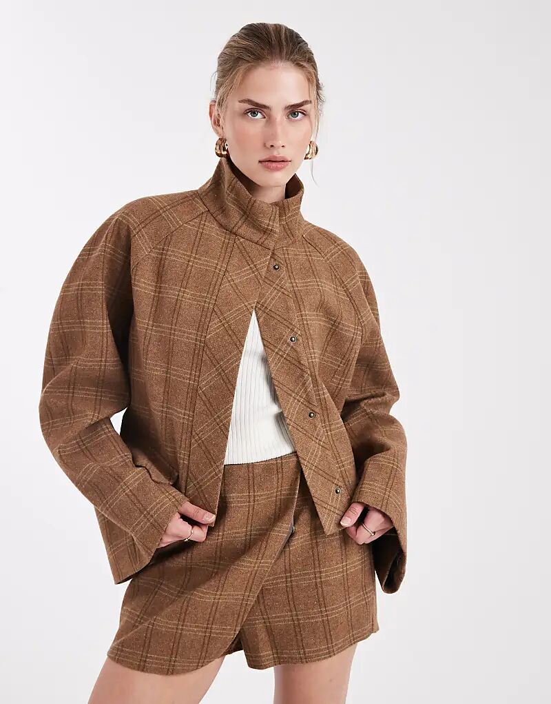 Укороченный пиджак ASOS DESIGN с воротником-стойкой в клетку с начесом
Укороченный пиджак ASOS DESIGN с воротником-стойкой в клетку с начесом