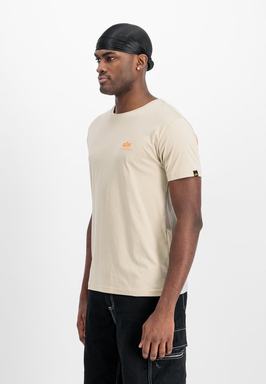 Футболка Alpha Industries SMALL LOGO, Organic Beige/Beige
Футболка Alpha Industries SMALL LOGO, Organic Beige/Beige