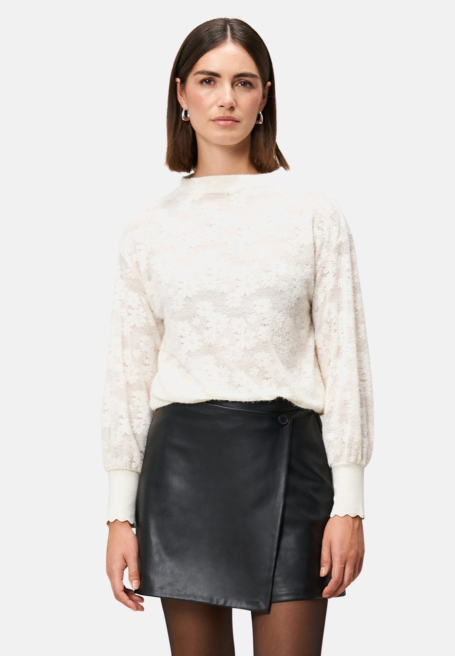 Джемпер zero BLUMEN, Eggnog/White
Джемпер zero BLUMEN, Eggnog/White