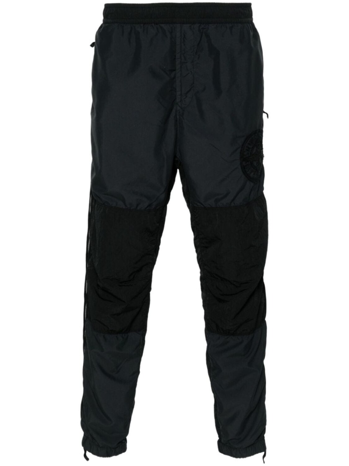 Stone Island зауженные брюки с нашивкой-логотипом, черный
Stone Island зауженные брюки с нашивкой-логотипом, черный