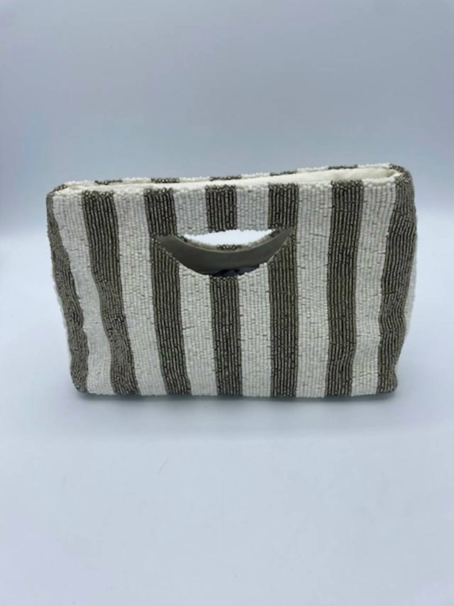 Floria Клатч с прорезью и ручкой в цвете слоновая кость/стальной TIANA
Floria Клатч с прорезью и ручкой в цвете слоновая кость/стальной TIANA