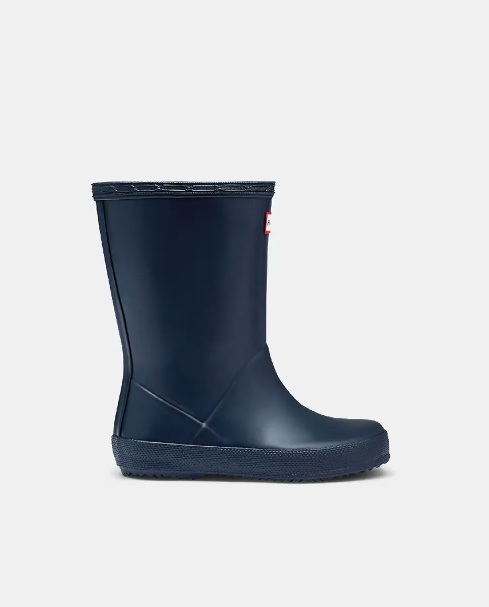 Оригинальные детские резиновые ботинки с матовым покрытием и логотипом Hunter, тёмно-синий
Оригинальные детские резиновые ботинки с матовым покрытием и логотипом Hunter, тёмно-синий