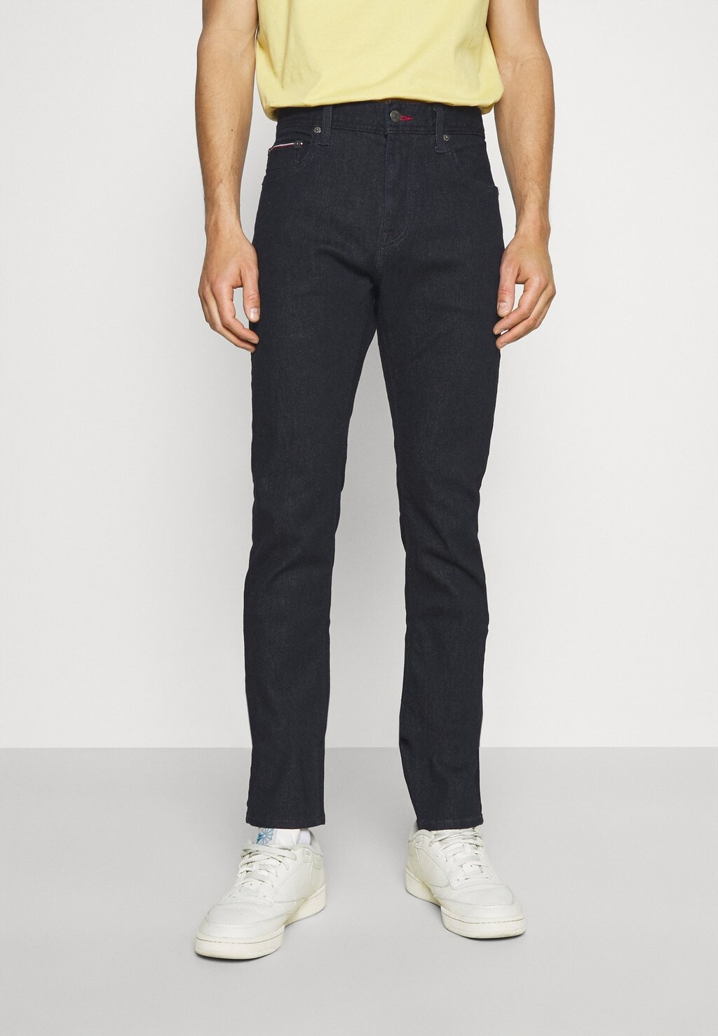 Джинсы узкого кроя Tommy Hilfiger SLIM, цвет Ohio Rinse
Джинсы узкого кроя Tommy Hilfiger SLIM, цвет Ohio Rinse