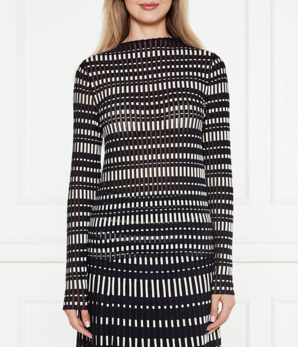 Лонгслив женский Marc Cain с принтом, черно-белый
Лонгслив женский Marc Cain с принтом, черно-белый