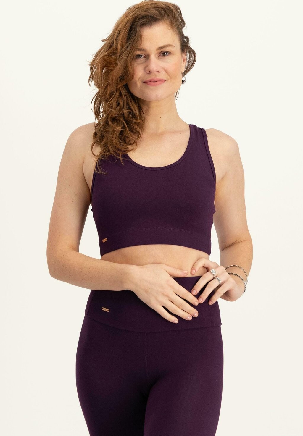 Спортивный бюстгальтер средней поддержки SURYA Urban Goddess, цвет bloom
Спортивный бюстгальтер средней поддержки SURYA Urban Goddess, цвет bloom