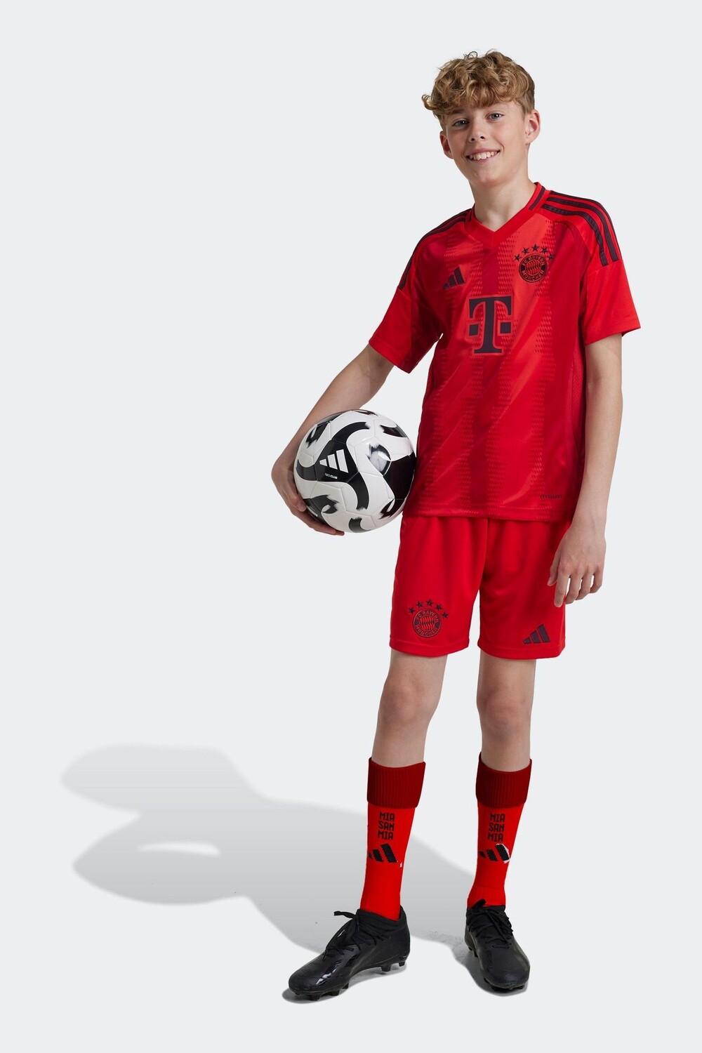 Детские шорты fc bayern 24/25 home Adidas, красный
Детские шорты fc bayern 24/25 home Adidas, красный