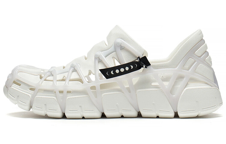 Ботинки для речного треккинга мужские молочно-белые Lining
Ботинки для речного треккинга мужские молочно-белые Lining