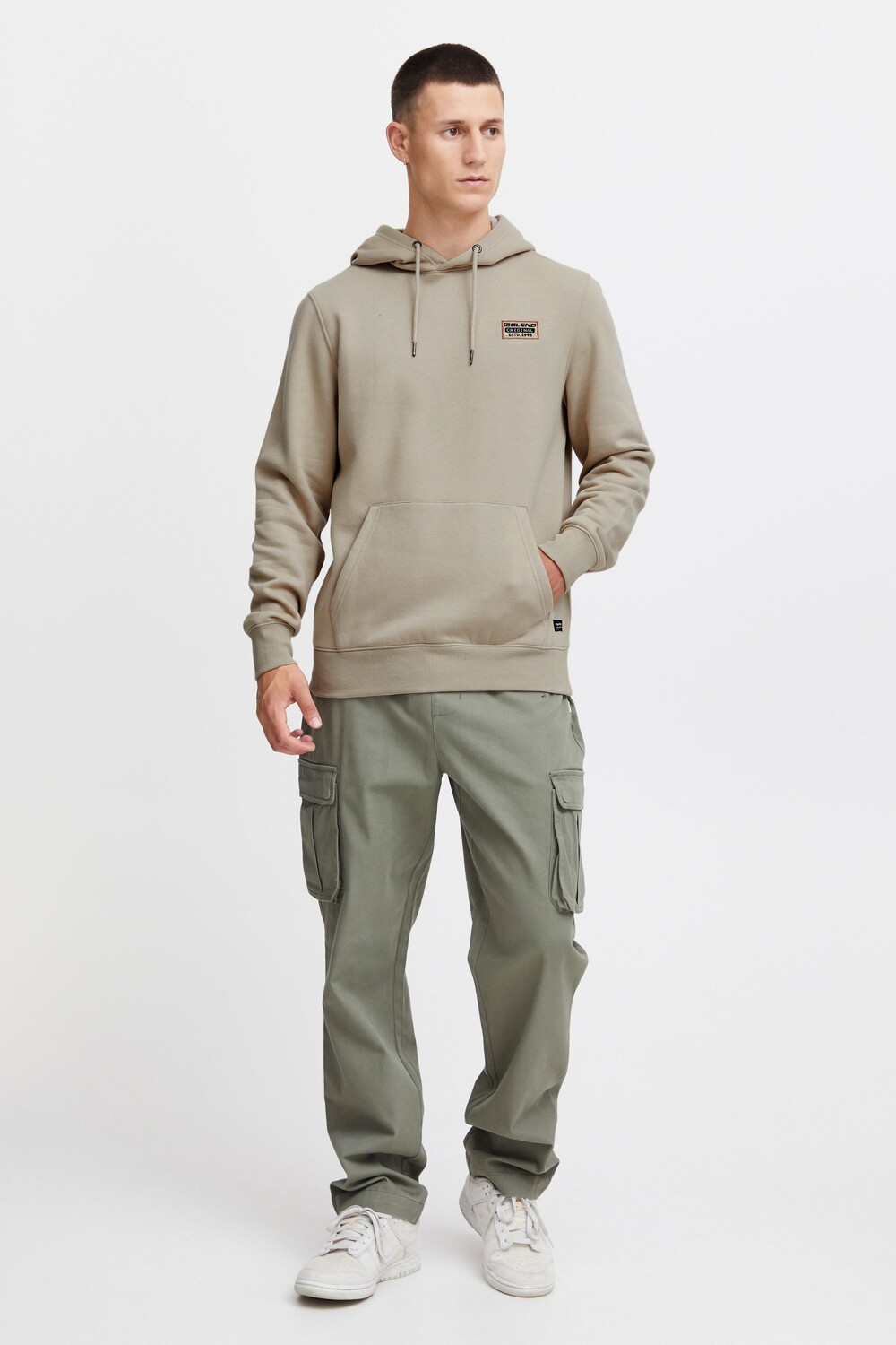 Толстовка BLEND Kapuzenpullover BHKay, натуральный
Толстовка BLEND Kapuzenpullover BHKay, натуральный