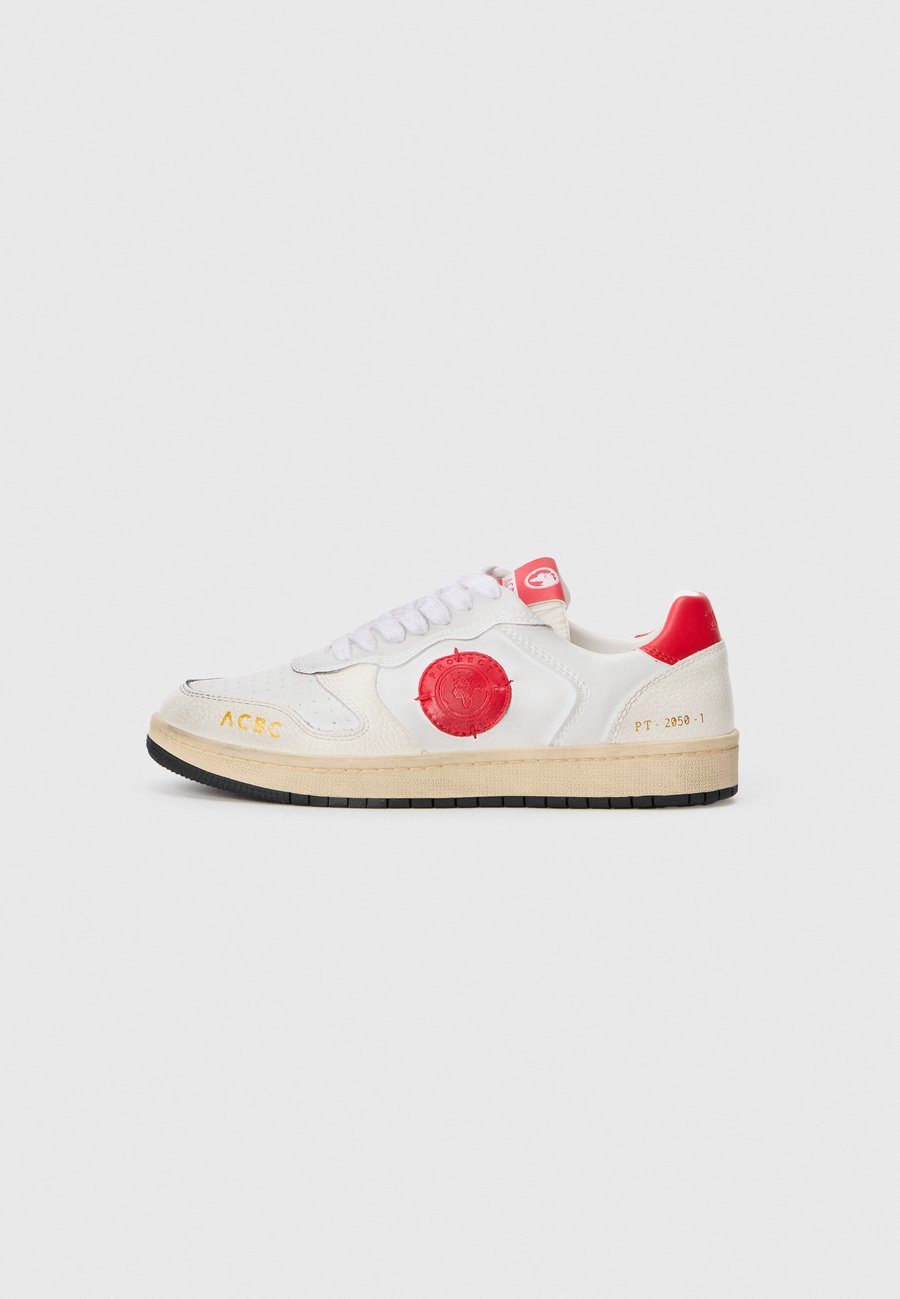 Кроссовки ACBC Trainers, White/Red/Red
Кроссовки ACBC Trainers, White/Red/Red