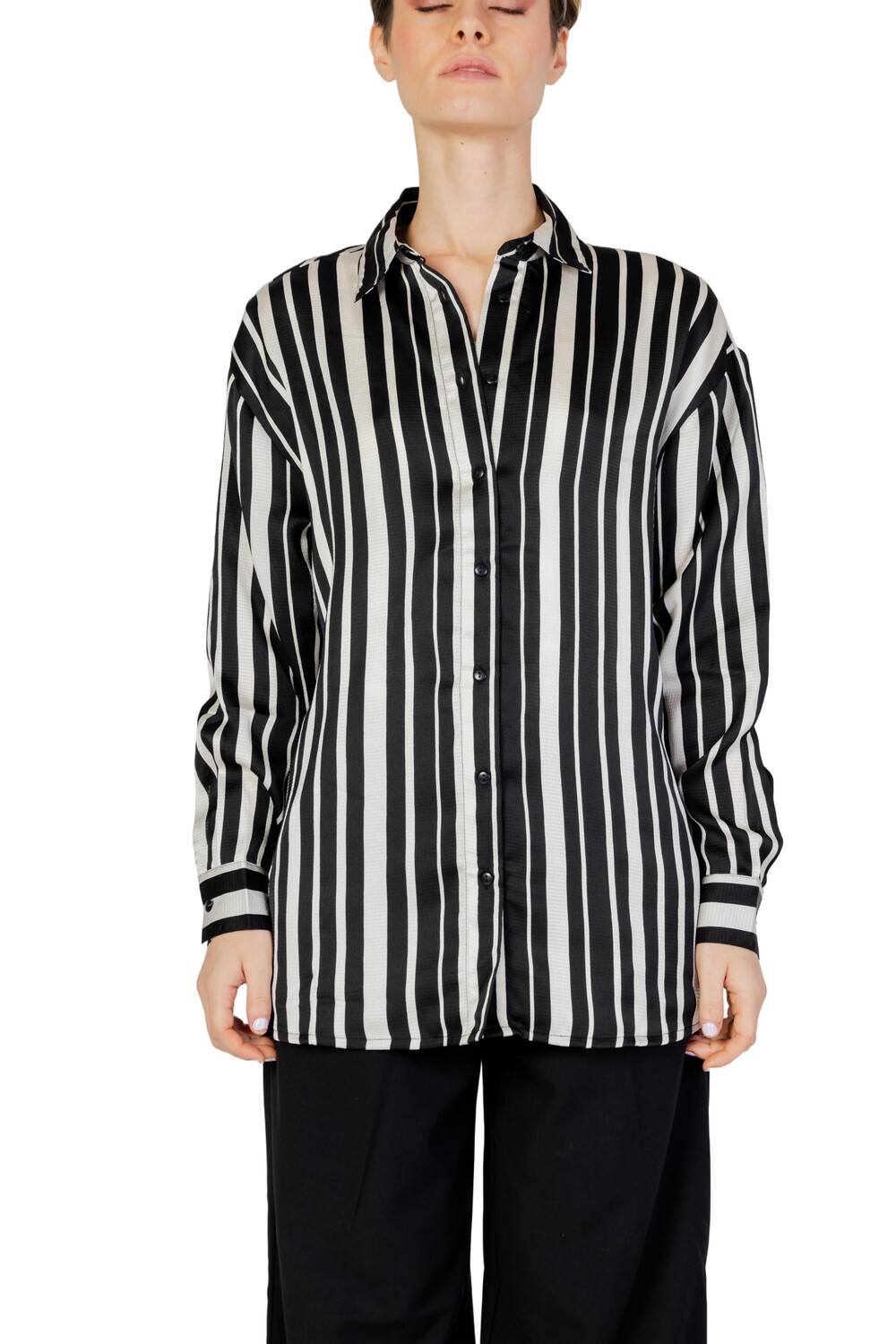 Рубашка ONLY в полоску, черный
Рубашка ONLY в полоску, черный