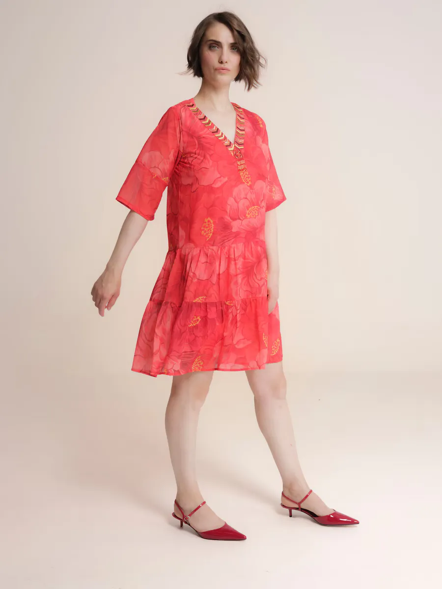 Короткое платье с V-образным вырезом и рукавом три четверти Niza, красный
Короткое платье с V-образным вырезом и рукавом три четверти Niza, красный