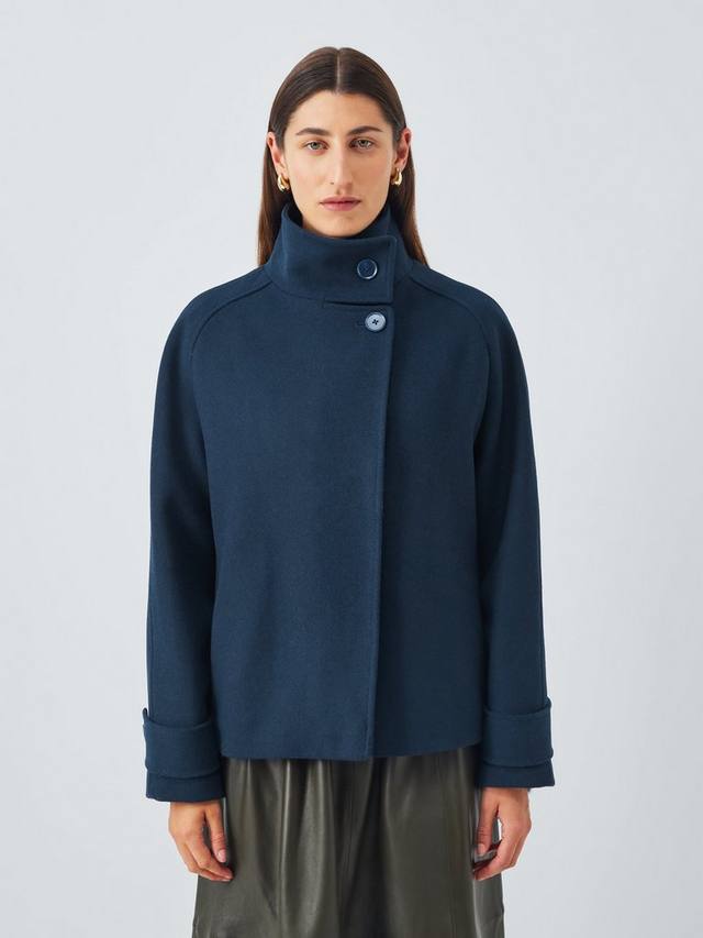 Короткая куртка из шерстяной смеси с воронкообразным воротником John Lewis, Navy
Короткая куртка из шерстяной смеси с воронкообразным воротником John Lewis, Navy