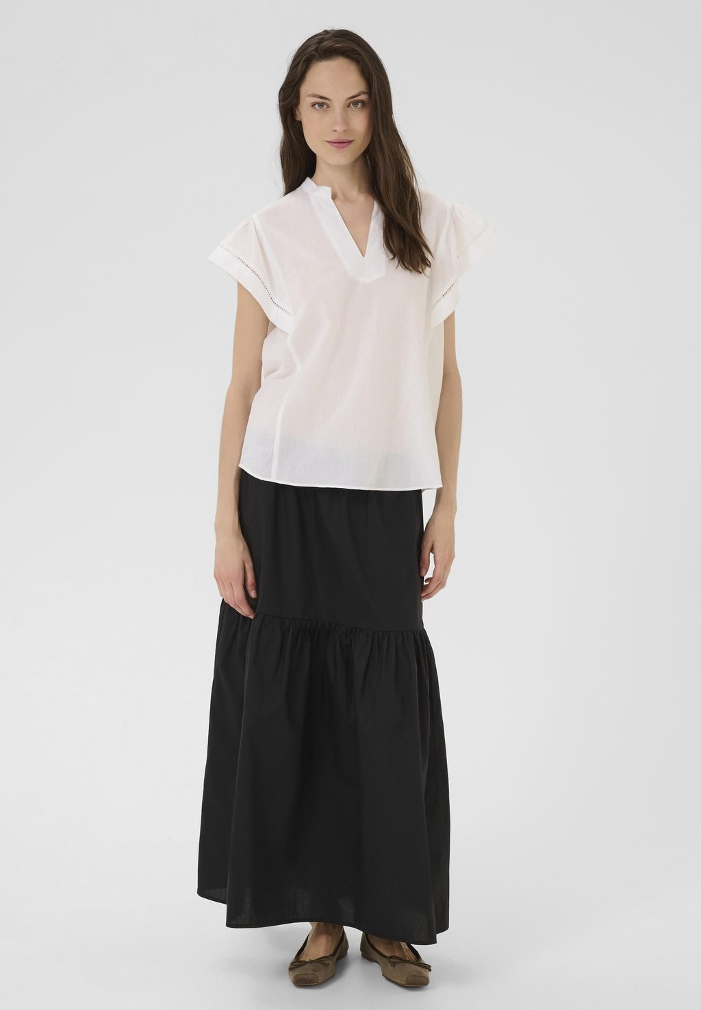 Блуза KBOMMI Karen by Simonsen, слоновая кость
Блуза KBOMMI Karen by Simonsen, слоновая кость