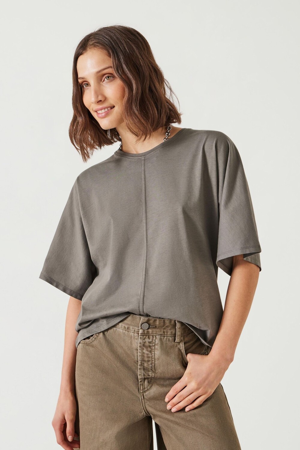 Футболка свободного кроя «Тамара» Hush, серый
Футболка свободного кроя «Тамара» Hush, серый