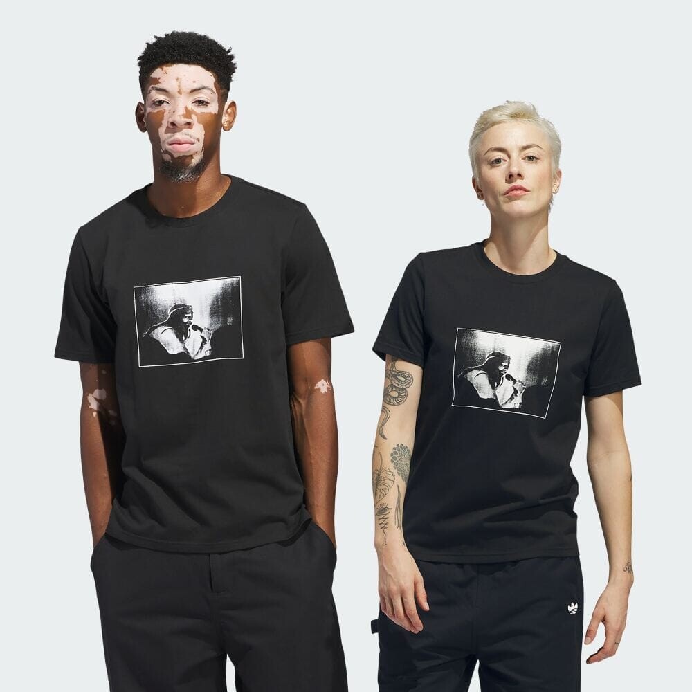 Футболка Adidas Nora Graphic Short Sleeve T-Shirt (Gender Neutral), цвет Black/White
Футболка Adidas Nora Graphic Short Sleeve T-Shirt (Gender Neutral), цвет Black/White