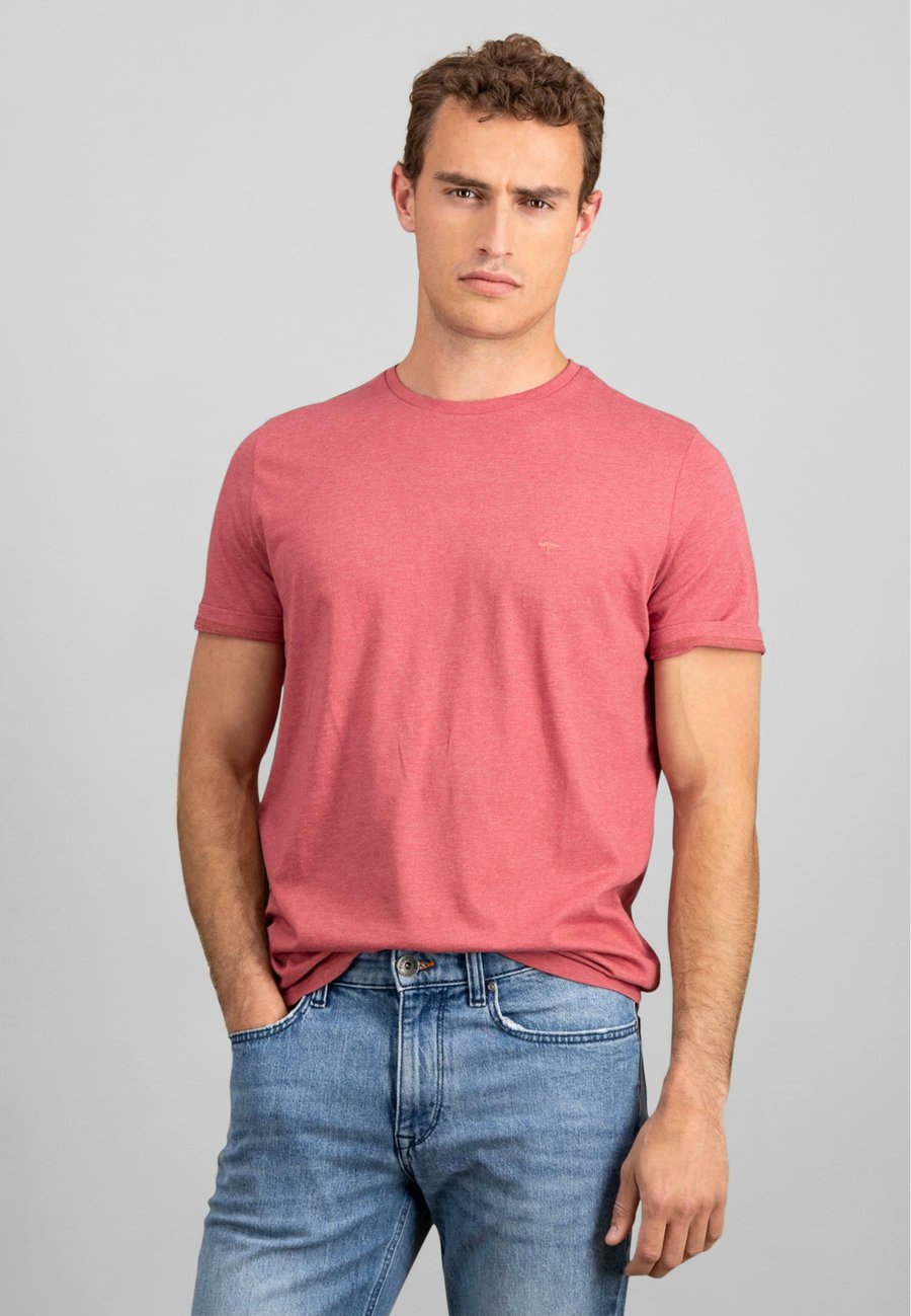 Футболка Fynch-Hatton Basic T-shirt, Berry/Red, Красный, Футболка Fynch-Hatton Basic T-shirt, Berry/Red
Футболка Fynch-Hatton Basic T-shirt, Berry/Red, Красный, Футболка Fynch-Hatton Basic T-shirt, Berry/Red