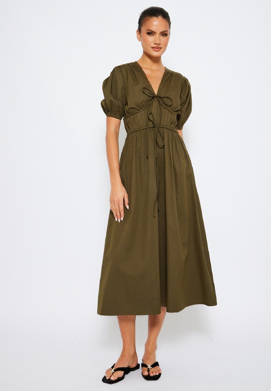 Повседневное платье TIE FRONT SHORT SLEEVE South Beach, хаки
Повседневное платье TIE FRONT SHORT SLEEVE South Beach, хаки