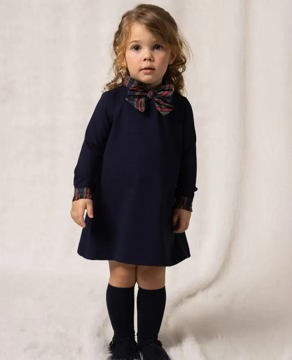 Синее детское платье из римского трикотажа с бантом Fina Ejerique, темно-синий
Синее детское платье из римского трикотажа с бантом Fina Ejerique, темно-синий