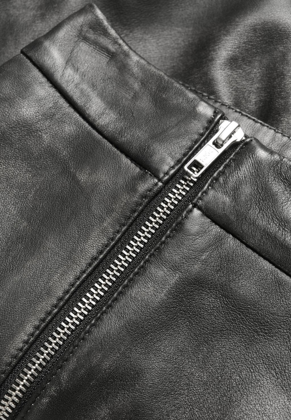 Кожаная юбка Karen by Simonsen, черный
Кожаная юбка Karen by Simonsen, черный