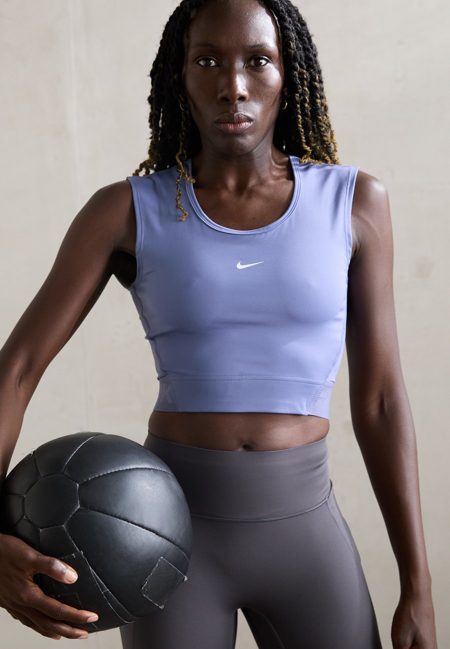 Топ Nike Performance TANK, World Indigo/Blue
Топ Nike Performance TANK, World Indigo/Blue