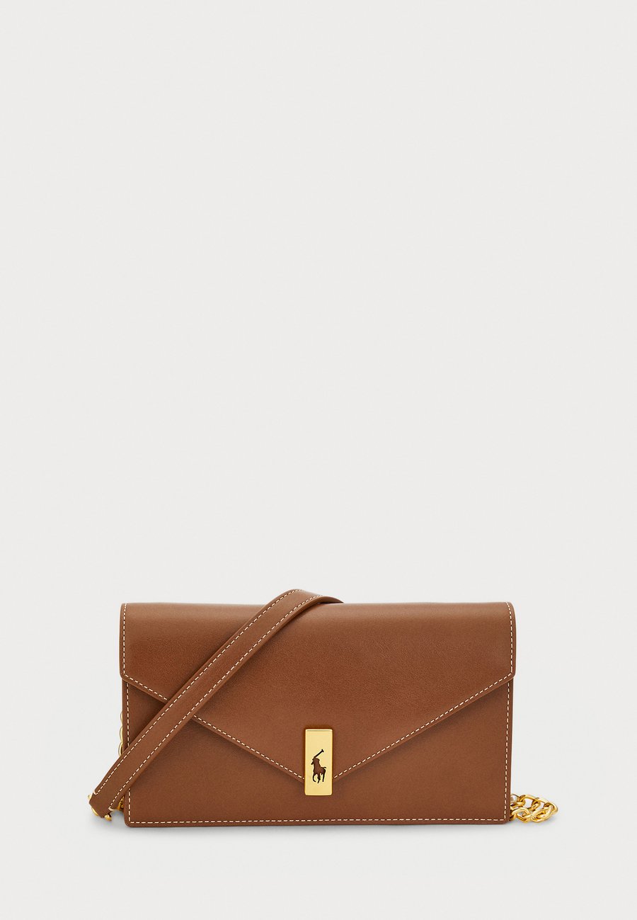 Кошелек Polo Ralph Lauren Polo ID Leather Chain Wallet and Bag, Cuoio/Brown
Кошелек Polo Ralph Lauren Polo ID Leather Chain Wallet and Bag, Cuoio/Brown