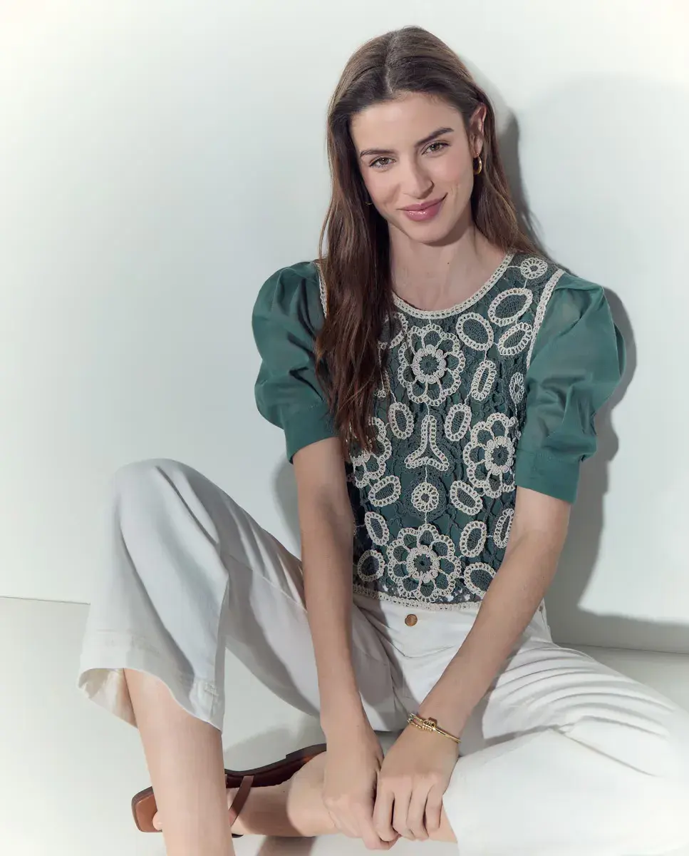 Женский топ с короткими рукавами и вырезом-стойкой Tintoretto, светло-зеленый
Женский топ с короткими рукавами и вырезом-стойкой Tintoretto, светло-зеленый