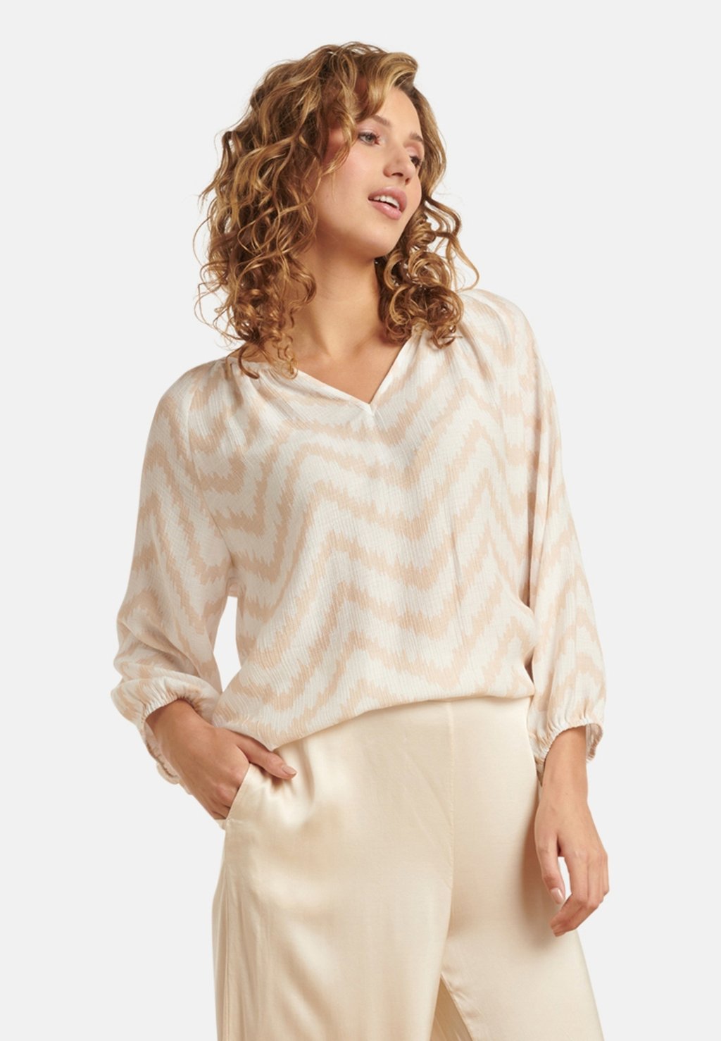 Блуза Smashed Lemon, песочный
Блуза Smashed Lemon, песочный