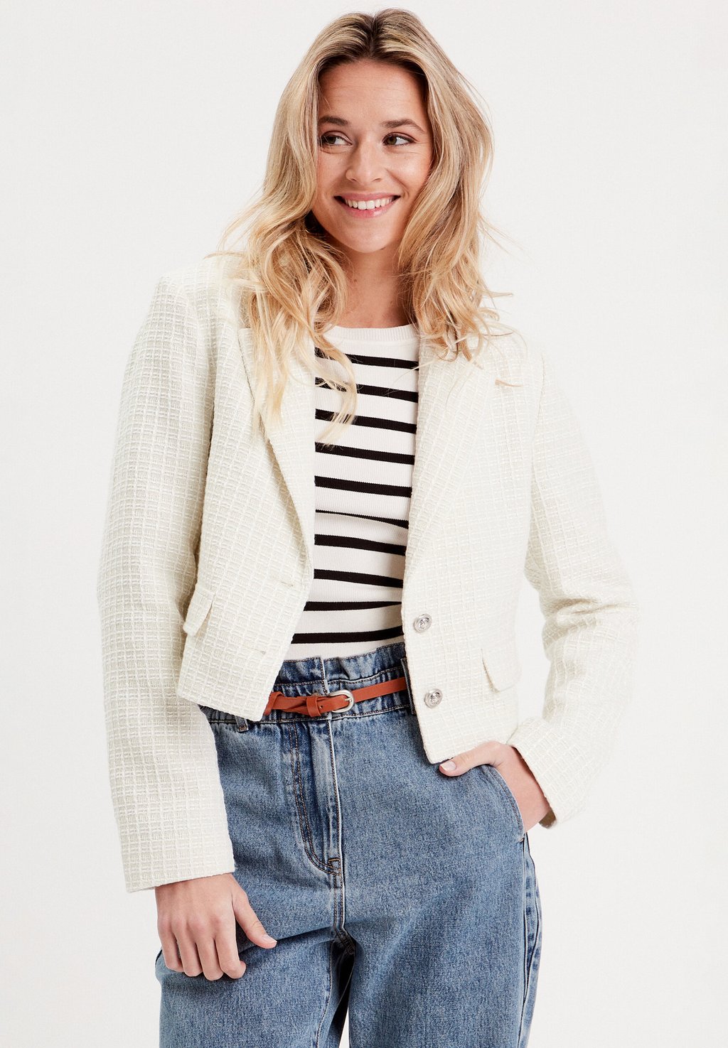 Блейзер TAILLIERTE Cache Cache, молочный
Блейзер TAILLIERTE Cache Cache, молочный