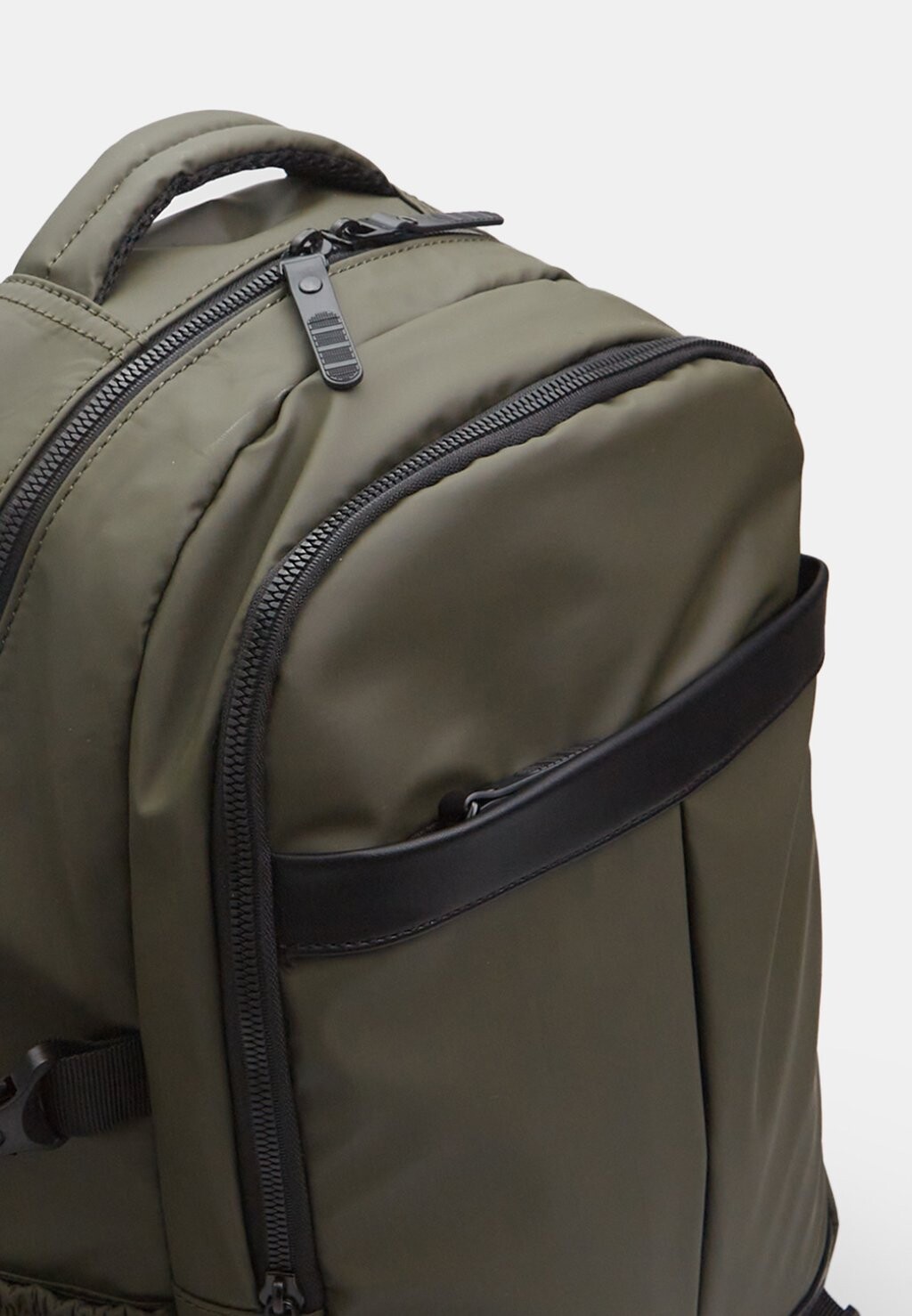 Рюкзак Bata, зеленый 
Рюкзак Bata, зеленый