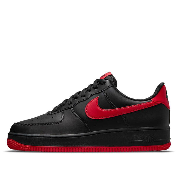 Кроссовки air force 1 низкие Nike, черный
Кроссовки air force 1 низкие Nike, черный