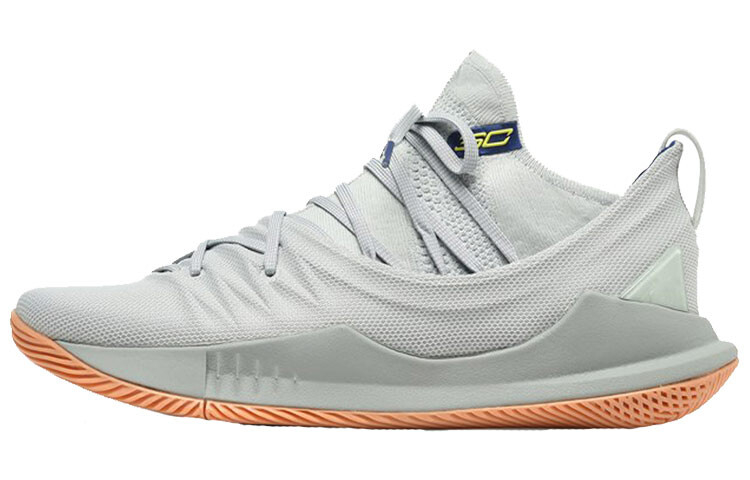 Мужские баскетбольные кроссовки Under Armour CURRY 5
Мужские баскетбольные кроссовки Under Armour CURRY 5