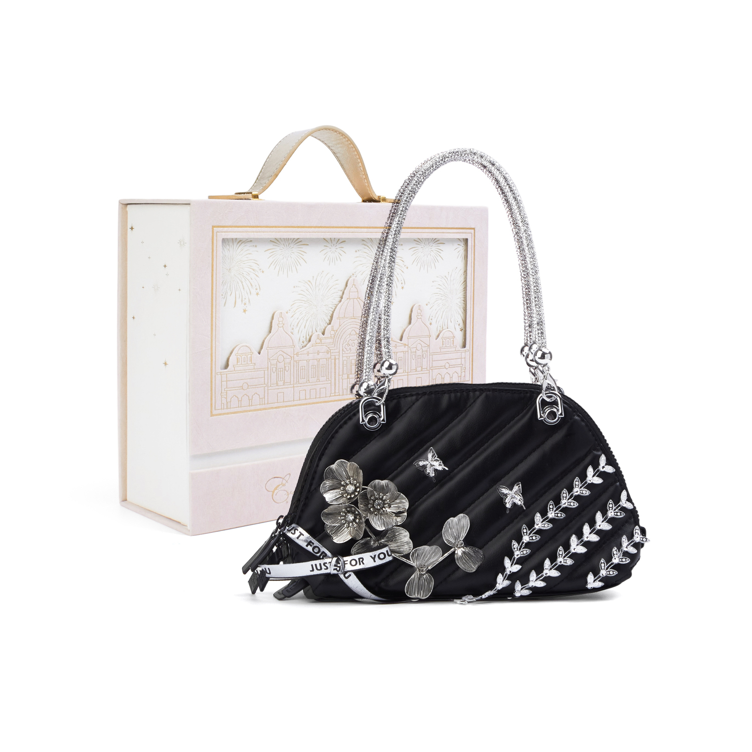 Косметичка женская SAINT LAURENT
Косметичка женская SAINT LAURENT