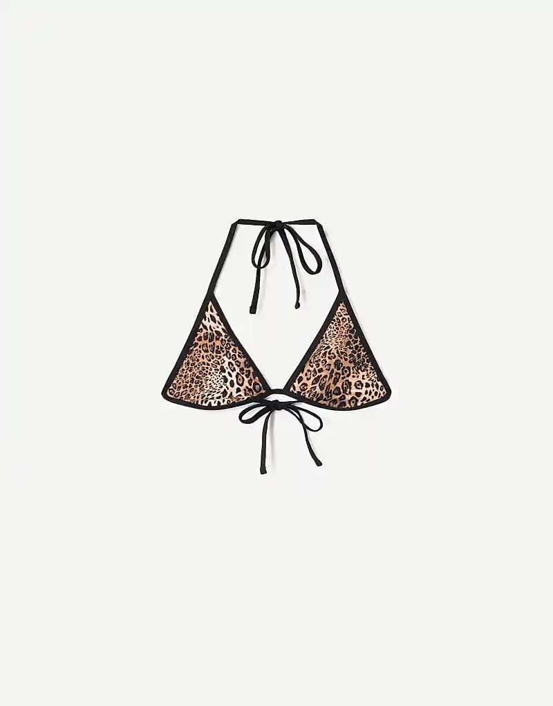 Двусторонний бикини-топ Bershka с анималистичным принтом черного цвета
Двусторонний бикини-топ Bershka с анималистичным принтом черного цвета