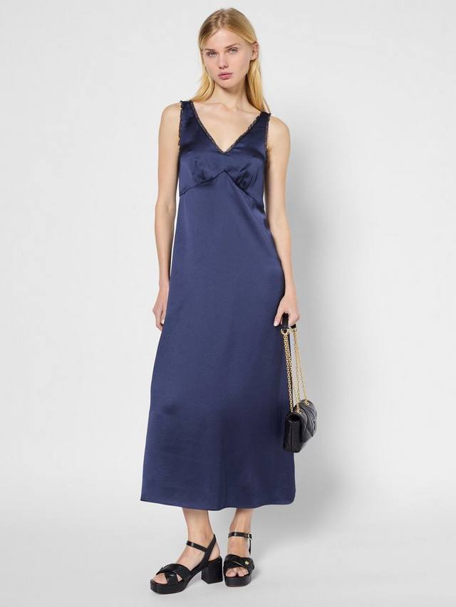 Атласное макси-платье с филиппинской кружевной отделкой Gerard Darel, темно-синий
Атласное макси-платье с филиппинской кружевной отделкой Gerard Darel, темно-синий