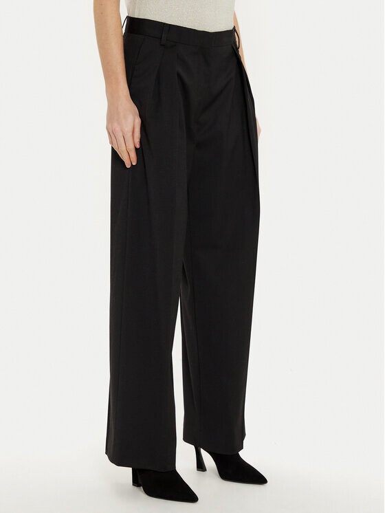 Тканевые брюки стандартного кроя Day Birger Ét Mikkelsen, черный
Тканевые брюки стандартного кроя Day Birger Ét Mikkelsen, черный