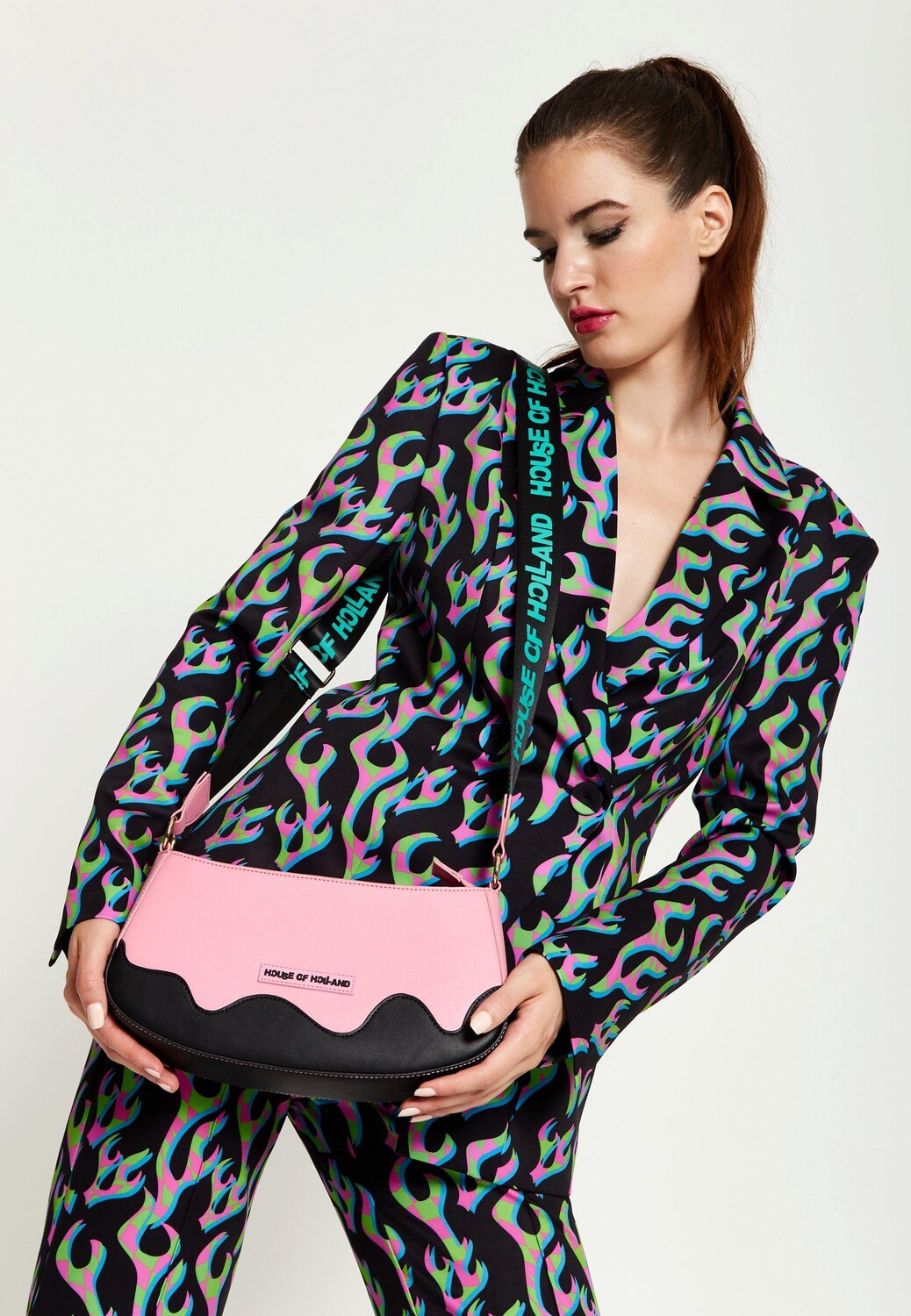 Розовая сумка через плечо Baby Pink с принтом логотипа House of Holland, розовый
Розовая сумка через плечо Baby Pink с принтом логотипа House of Holland, розовый